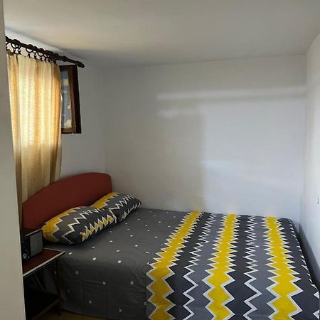 A & A Apartman 波德戈里察 外观 照片