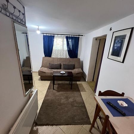 A & A Apartman 波德戈里察 外观 照片