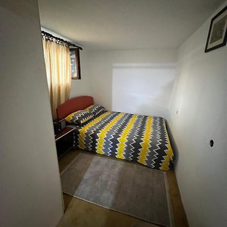 A & A Apartman 波德戈里察 外观 照片