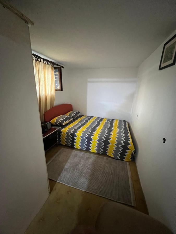 A & A Apartman 波德戈里察 外观 照片